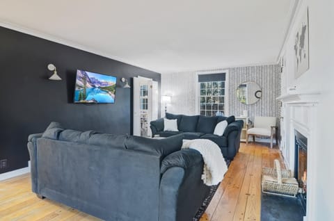 Ravine Retreat House in Valparaiso