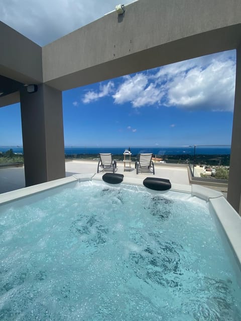 Hot Tub, Balcony/Terrace
