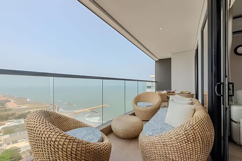 View (from property/room), Balcony/Terrace, Sea view