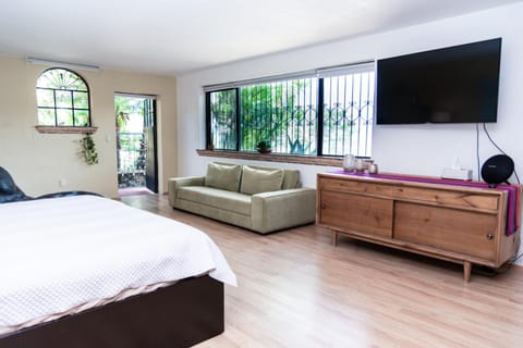 ANANA Rancho San Rafael | Master BD & Lake views Bed and Breakfast in Ajijic