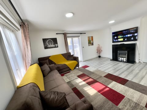 TV and multimedia, Living room, internet