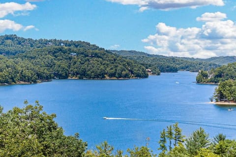 Moms Place Cozy Lake Glenville Cabin Cabin in Lake Glenville