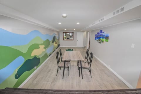 Family Home with Large Yard & Golf Theme Near Rail House in Denver