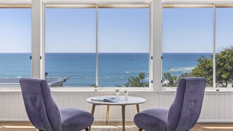 Natural landscape, View (from property/room), Balcony/Terrace, Seating area, Beach, Sea view