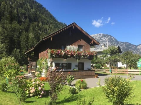 Property building, Garden, Garden view, Mountain view