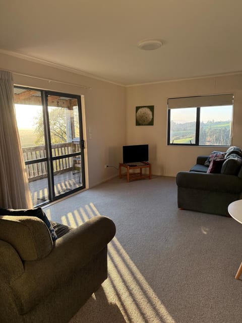 Cosy Country Private Cottage with views House in Waikato