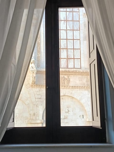 Balcony/Terrace, Landmark view