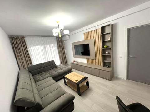 Communal lounge/ TV room, TV and multimedia, Seating area, Evening entertainment