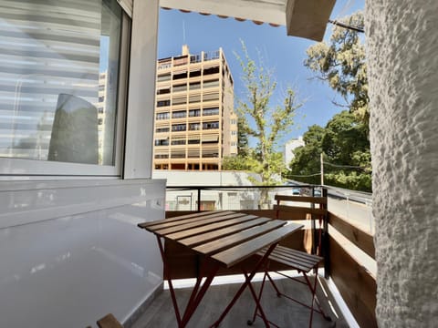 View (from property/room), Balcony/Terrace, Dining area