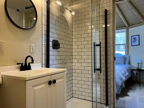 Lovely Yurt Getaway in Colorado, for Nature Escapes to South Fork Luxury tent in South Fork