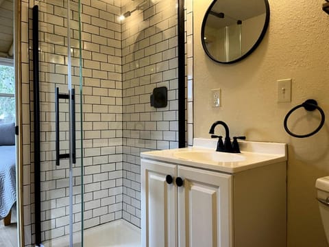 Lovely Yurt Getaway in Colorado, for Nature Escapes to South Fork Luxury tent in South Fork