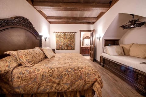 Castle Gatehouse Rental for a Unique Getaway near Bolton Landing, New York House in Bolton Landing