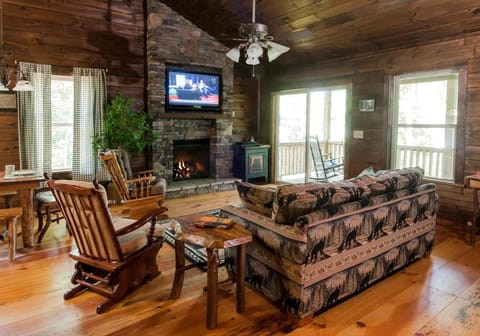 Family-Friendly Cabin Rental for Six on Nantahala Mountain with White Water Rafting in North Carolina Cabin in Nantahala