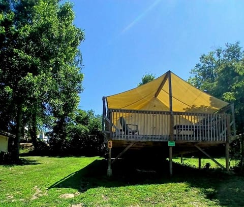 Beautiful Tented Cabin Nestled Amidst Trees with Incredible Hiking Trails Near in Logan, Ohio Cabin in Logan