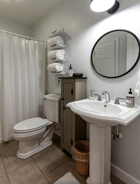 Enormous Cabin Retreat with Beautiful Views and Private Dock in Topton, North Carolina Cabin in Nantahala Lake