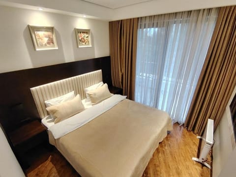 Bed, bunk bed