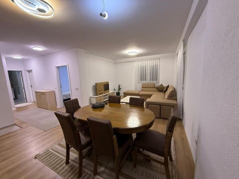 Apartament me qera Gjilan,te sheshi Apartment in North Macedonia