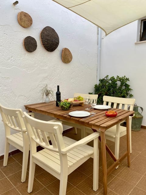 Balcony/Terrace, Dining area