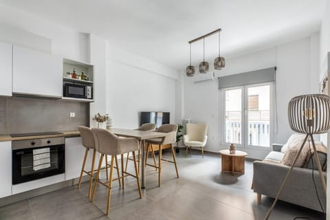 View (from property/room), Kitchen or kitchenette, Living room, Dining area, air conditioner