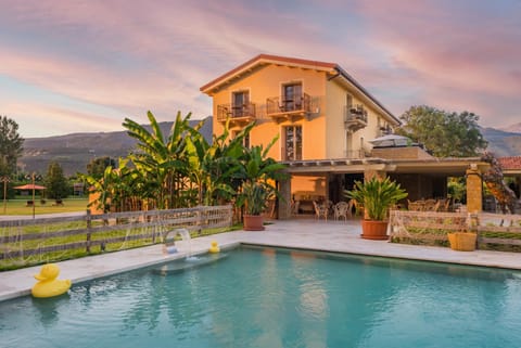 Property building, Swimming pool