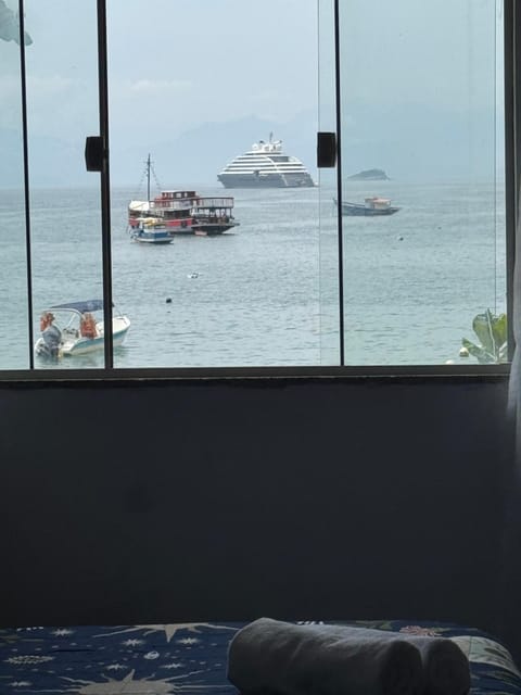 Suítes Abraão Beach Bed and Breakfast in Angra dos Reis