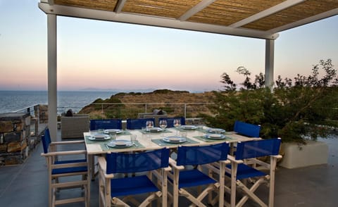 View (from property/room), Balcony/Terrace, Sea view
