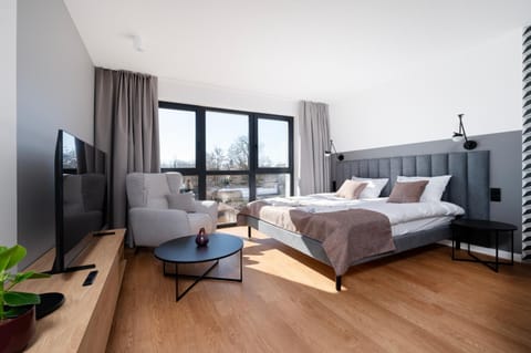 Bed, Living room
