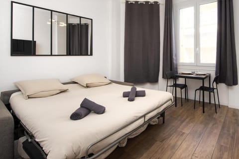 Palais athenea Apartment in Avenue du Carnier