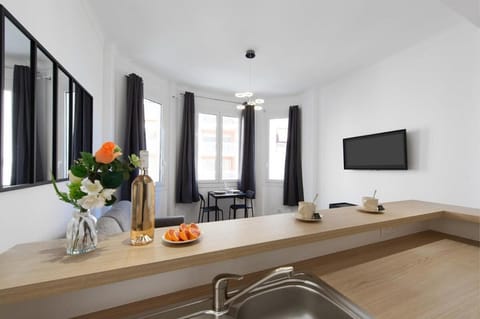 Palais athenea Apartment in Avenue du Carnier