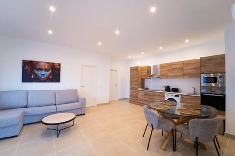Kitchen or kitchenette, Living room, Seating area, Dining area, oven, stove, toaster
