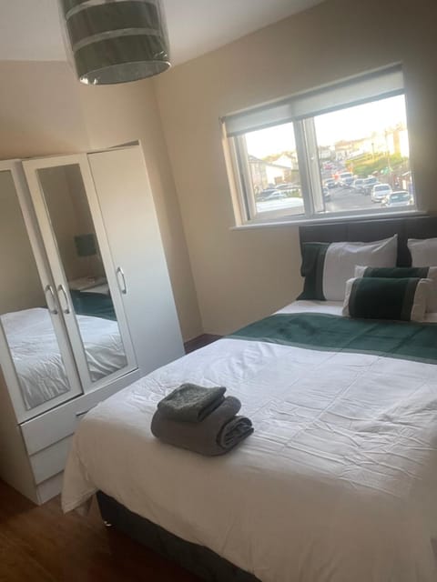 City Centre Rooms with Private Parking Vacation rental in Galway