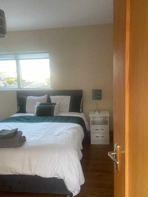City Centre Rooms with Private Parking Vacation rental in Galway