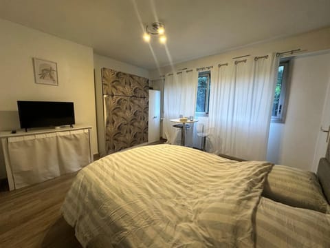 Superbe Studio Miromesnil Elysée Apartment in Paris