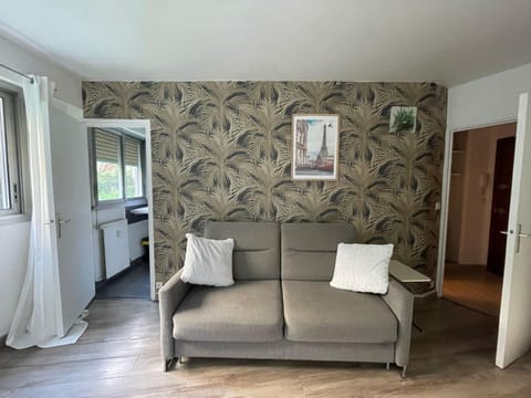 Superbe Studio Miromesnil Elysée Apartment in Paris