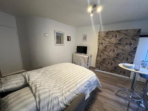 Superbe Studio Miromesnil Elysée Apartment in Paris