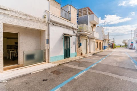 Property building, Neighbourhood, Street view