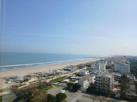 CV011 - Milano Marittima, trilocale fronte mare con vista esclusiva Apartment in Milano Marittima