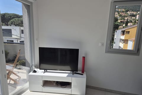 Apartment with terrace near the beach Apartment in Cavalaire-sur-Mer