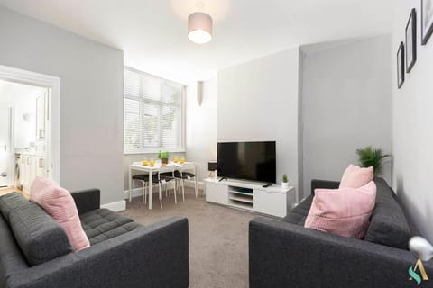 Eton House - TSAC Apartment in England