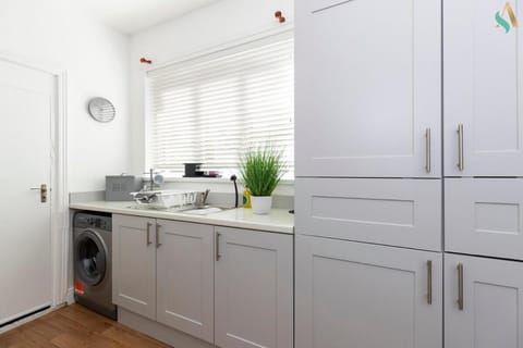 Eton House - TSAC Apartment in England