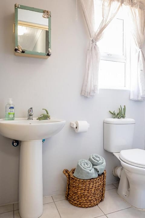 SeaScapes at Britannia Bay House in Western Cape