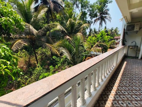 Balcony/Terrace, Garden view