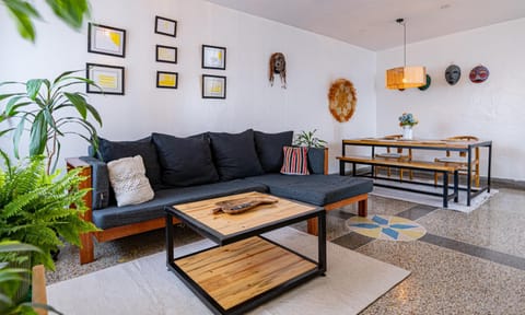 Living room, Dining area