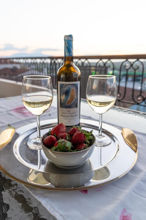 Balcony/Terrace, Landmark view