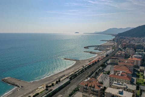Nearby landmark, Neighbourhood, Natural landscape, Beach