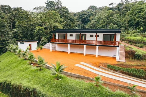 Property building, Natural landscape, Garden view