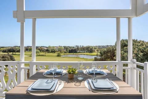 Patio, Day, Natural landscape, View (from property/room), Balcony/Terrace, Balcony/Terrace, Dining area