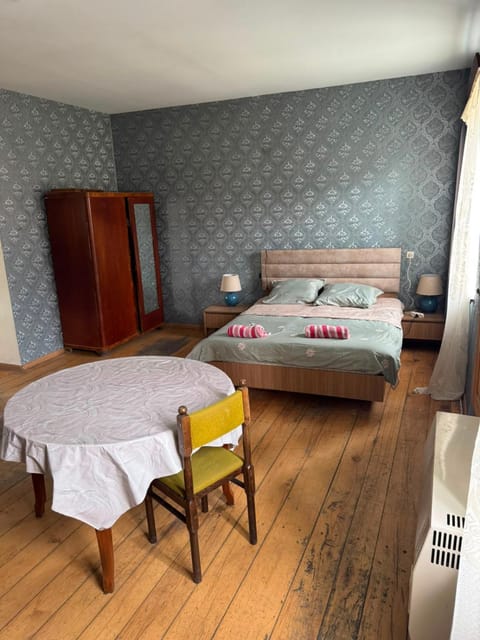 Bed, Photo of the whole room, Bedroom, bunk bed, towels, wardrobe