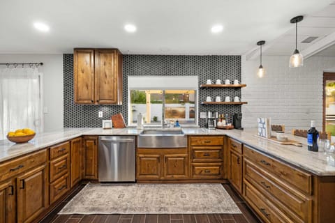 Peaceful Palm - Farmhouse Chic with Pool & Games House in Dobson Ranch