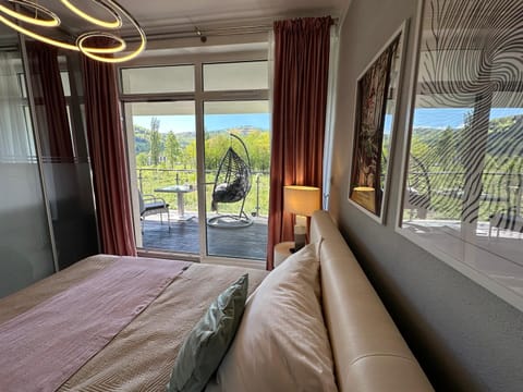 Bed, Natural landscape, View (from property/room), Balcony/Terrace, Photo of the whole room, Bedroom